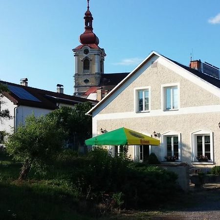 Pension U Milana Dvůr Králové nad Labem Exterior foto
